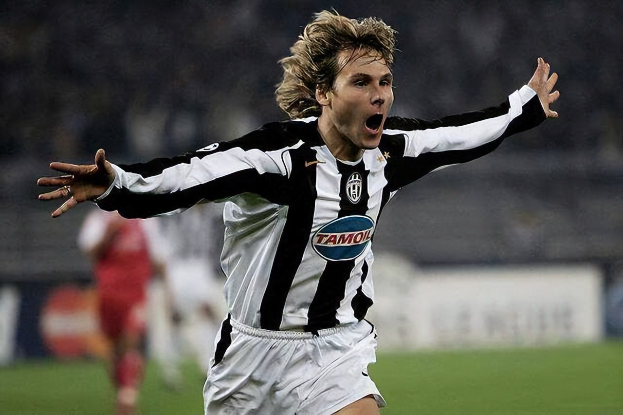 捷克中场签约德甲联赛球队,展现出色技艺的简单介绍 捷克中场签约德甲联赛球队,展现出色技艺的简单介绍